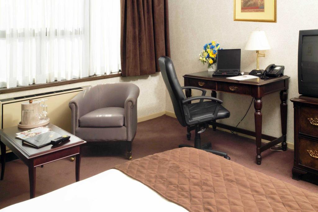 Best Western Primrose Hotel Downtown Toronto Værelse billede